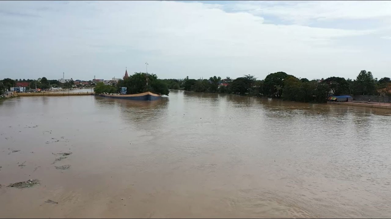 អាជ្ញាធរខេត្តពោធិ៍សាត់ចុះពិនិត្យស្ថានភាពទឹកកំពុងហក់ឡើងដើម្បីត្រៀមលក្ខណៈអន្តរាគមន៍