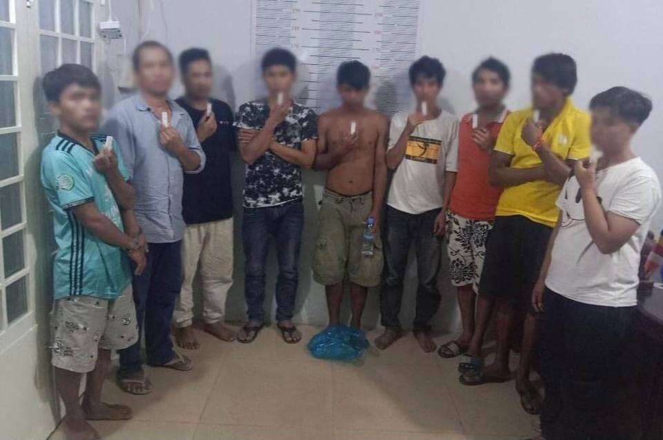 សមត្ថកិច្ចចុះបង្ក្រាបនិងឃាត់ខ្លួនជនសង្ស័យ ១១នាក់ ពាក់ព័ន្ធករណីប្រើប្រាស់ដោយខុសច្បាប់ នូវសារធាតុញៀន
