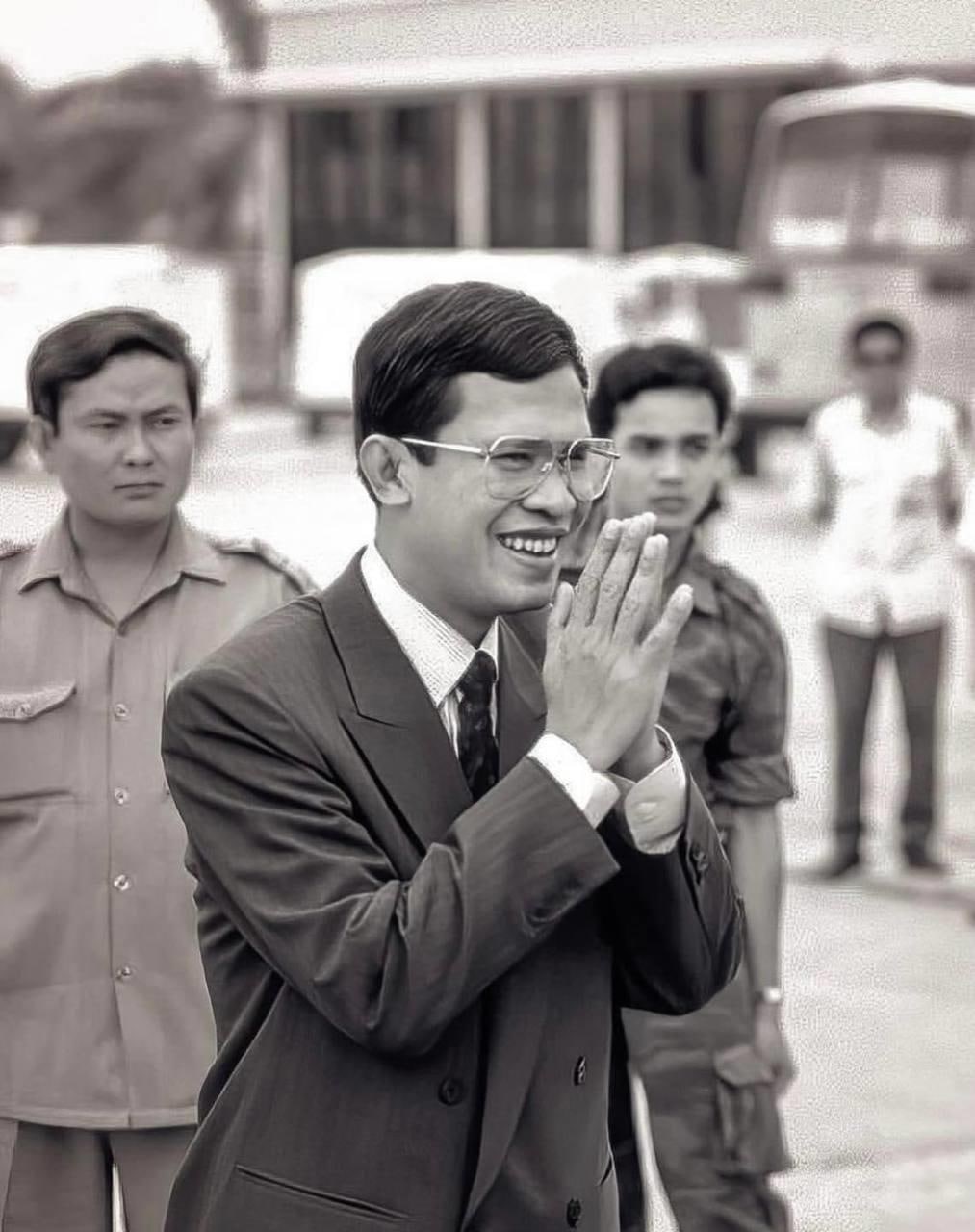 សម្តេចតេជោ ហ៊ុន សែន បានរកឃើញប្រភពរូបថតហើយ គឺត្រូវបានជនបរទេសដាក់លក់តាម Online