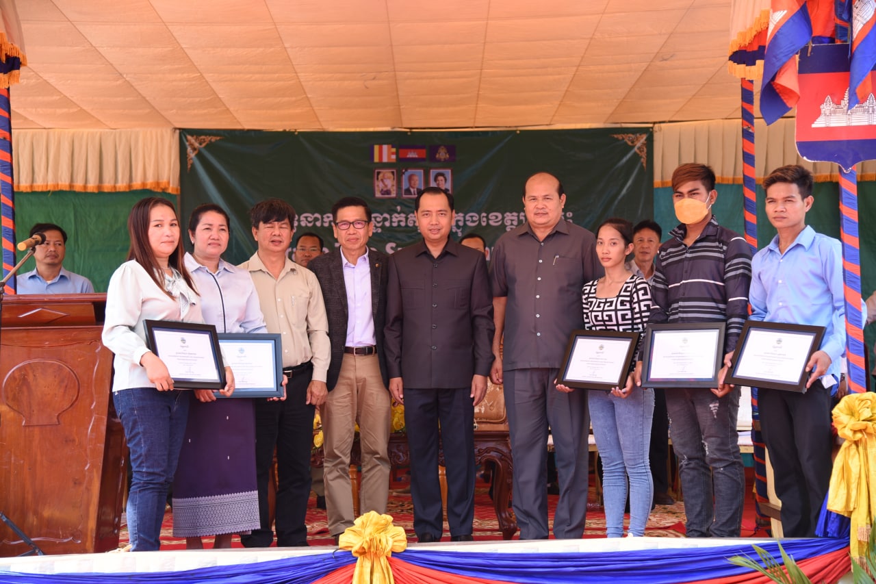 មន្ត្រីជាន់ខ្ពស់ក្រសួងបរិស្ថាន៖ ម្ចាស់ភោជនីយដ្ឋានកាន់តែច្រើនបានស្ម័គ្រចិត្តចូលរួមបញ្ឈប់ការដាក់អន្ទាក់ ការបរបាញ់ និងជួញដូរសត្វព្រៃខុសច្បាប់តាមរយៈការប្រកាសមិនលក់មុខម្ហូបធ្វើពីសាច់សត្វព្រៃ