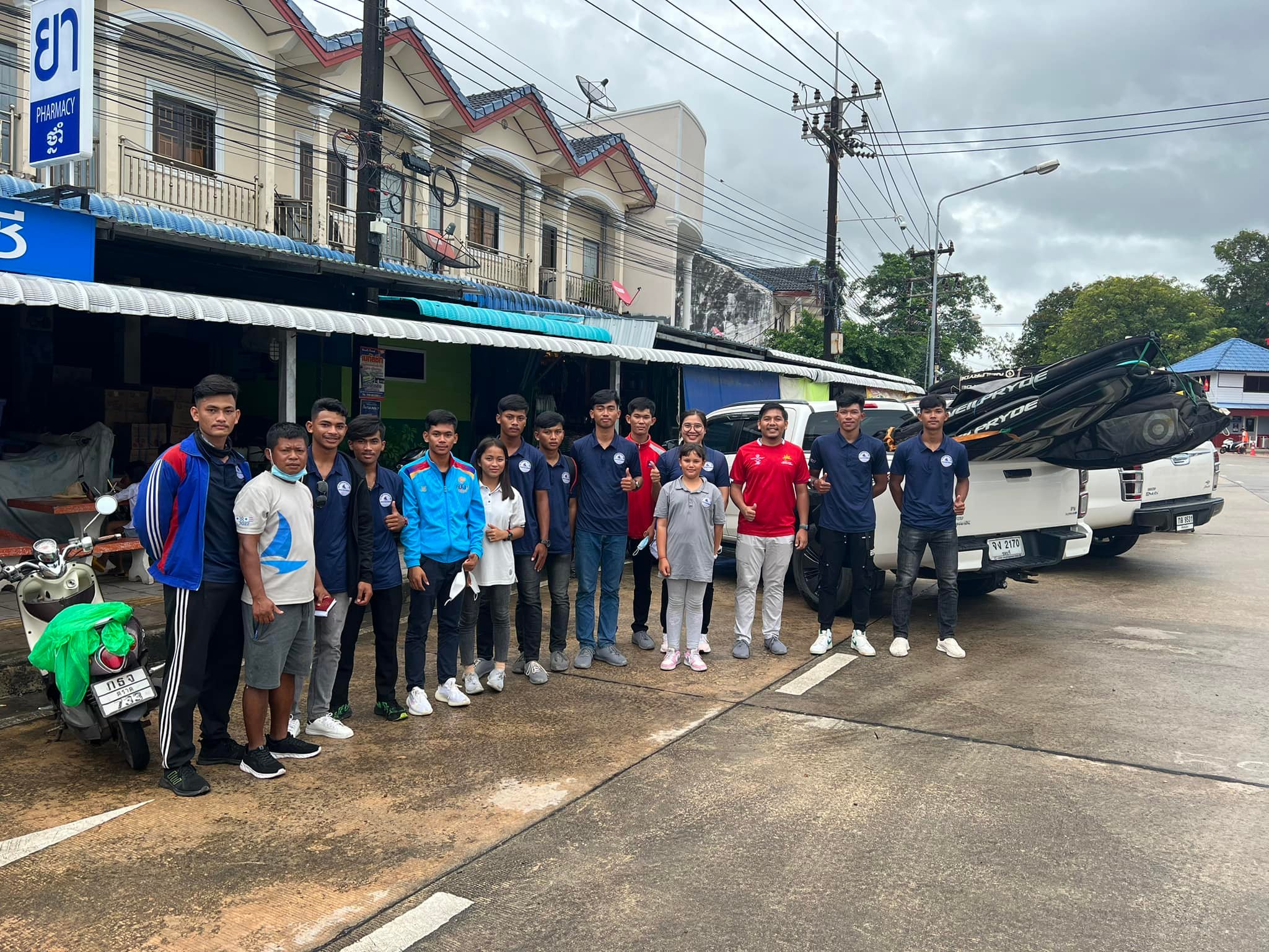 កីឡាករ-កីឡាការិនីទូកក្តោងកម្ពុជា ១២រូបចេញទៅធ្វើការហ្វឹកហាត់រយៈពេល ២សប្តាហ៍ នៅប្រទេសថៃ