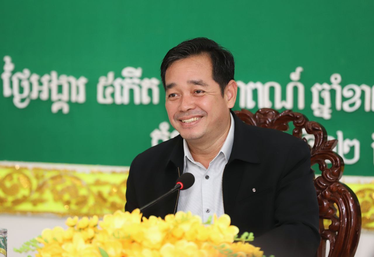 អភិបាលខេត្តកំពង់ចាម ប្រាប់មន្ត្រីឲ្យជម្រុញដល់ ក្រុមហ៊ុន សហគ្រាស អាជីវកម្ម ត្រូវស្នេីសុំប័ណ្ណប៉ាតង់ ដើម្បីគ្រប់គ្រង និងប្រមូលចំណូលពន្ធជូនរដ្ឋឲ្យមានប្រសិទ្ធភាពខ្ពស់