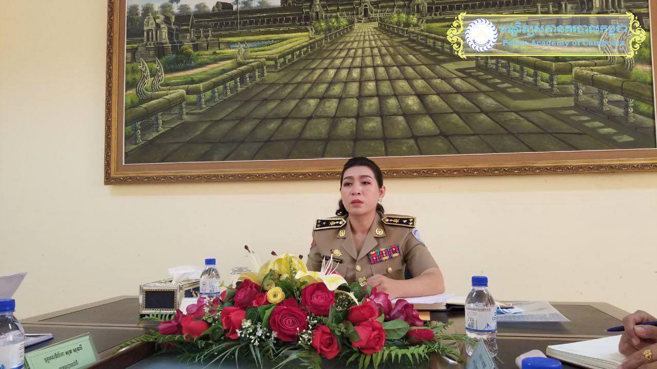 ក្រុមការងារយេនឌ័រនៃបណ្ឌិត្យសភានគរបាលកម្ពុជា បានបើកកិច្ចប្រជុំត្រួតពិនិត្យលទ្ធផលការងារប្រចាំខែកក្កដា និងលើកទិសដៅការងារខែសីហា និងឆ្លងកម្មវិធីការងារប្រចាំខែសីហា ឆ្នាំ២០២២