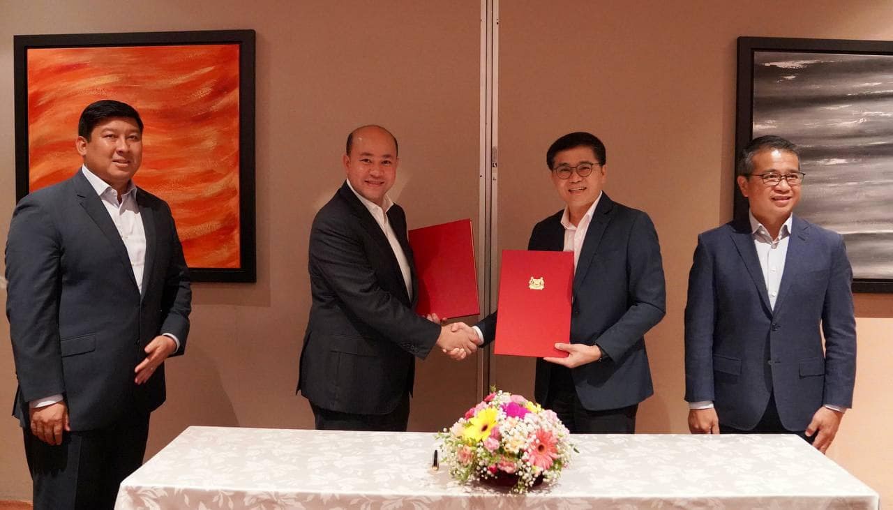 សហភាពសហព័ន្ធយុវជនកម្ពុជា ចុះហត្ថលេខាលើអនុស្សរណៈ យោគយល់គ្នា បន្តកិច្ចសហប្រតិបត្តិការជាមួយសមាគម ប្រជាជន សិង្ហបុរី