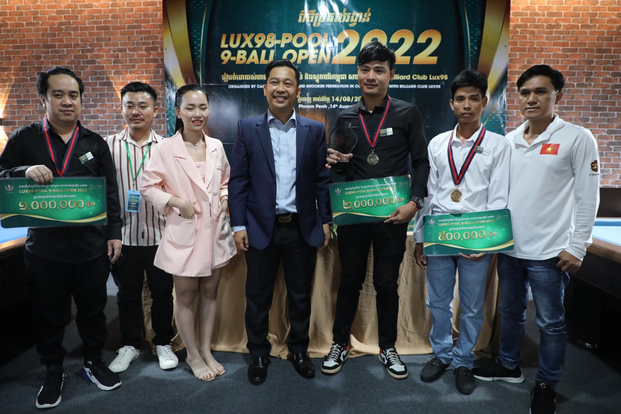 កីឡាកស្នូកឃ័រ ងួន តាក់ ដាក់គោលដៅជាប់ជម្រើសជាតិ បន្ទាប់ពីឈ្នះជើងឯកពានរង្វាន់ប្រចាំ ក្លឹប Lux98