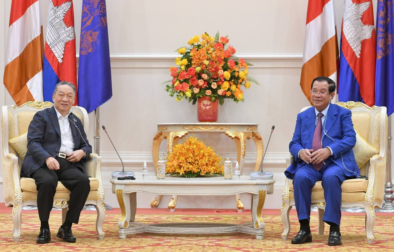 សម្ដេចតេជោ ហ៊ុន សែន ណែរនាំឱ្យក្រុមហ៊ុន ស៊ីភី អល ពិនិត្យ ពិចារណា ធ្វើការវិនិយោគលើការផលិតក្រដាស និងបង្កើតរោងចក្រផលិតជីសរីរាង្គ នៅកម្ពុជា