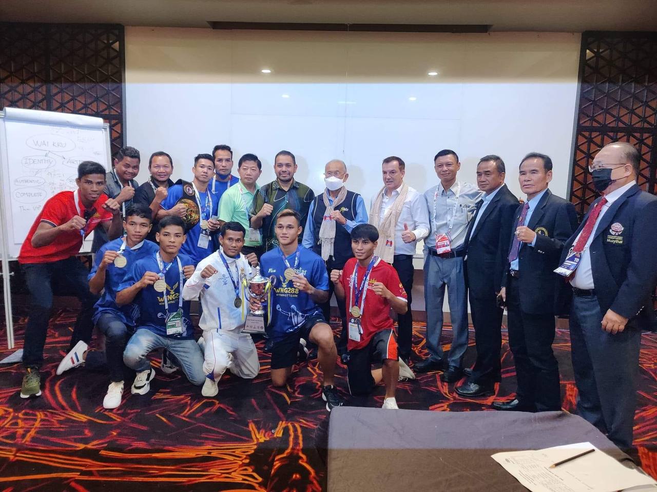 អត្តពលិកគុនខ្មែរនាំយកមេដាយមាស៧គ្រឿង និងខ្សែក្រវ៉ាត់២ ជូនកម្ពុជាពីព្រឹត្តិការណ៍ Grand Slam Tournament 2022 Open