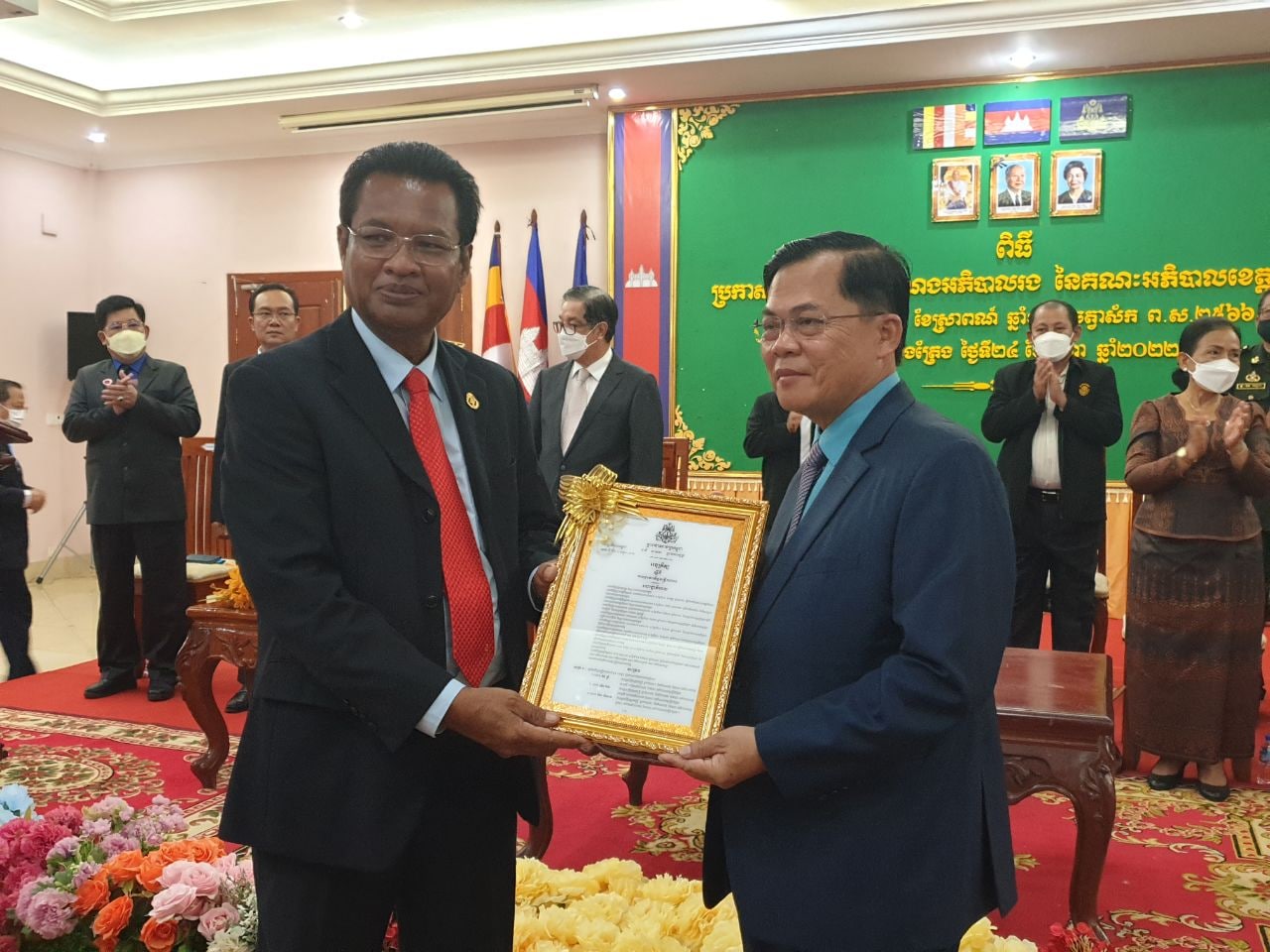 មន្រ្តីជាន់ខ្ពស់ក្រសួងមហាផ្ទៃ រំលឹកអំពីសាមគ្គីភាពផ្ទៃ ក្នុង ដល់អភិបាលរងនៃគណៈអភិបាលខេត្តស្ទឹងត្រែង ដែលទើបប្រកាសចូលកាន់តំណែង