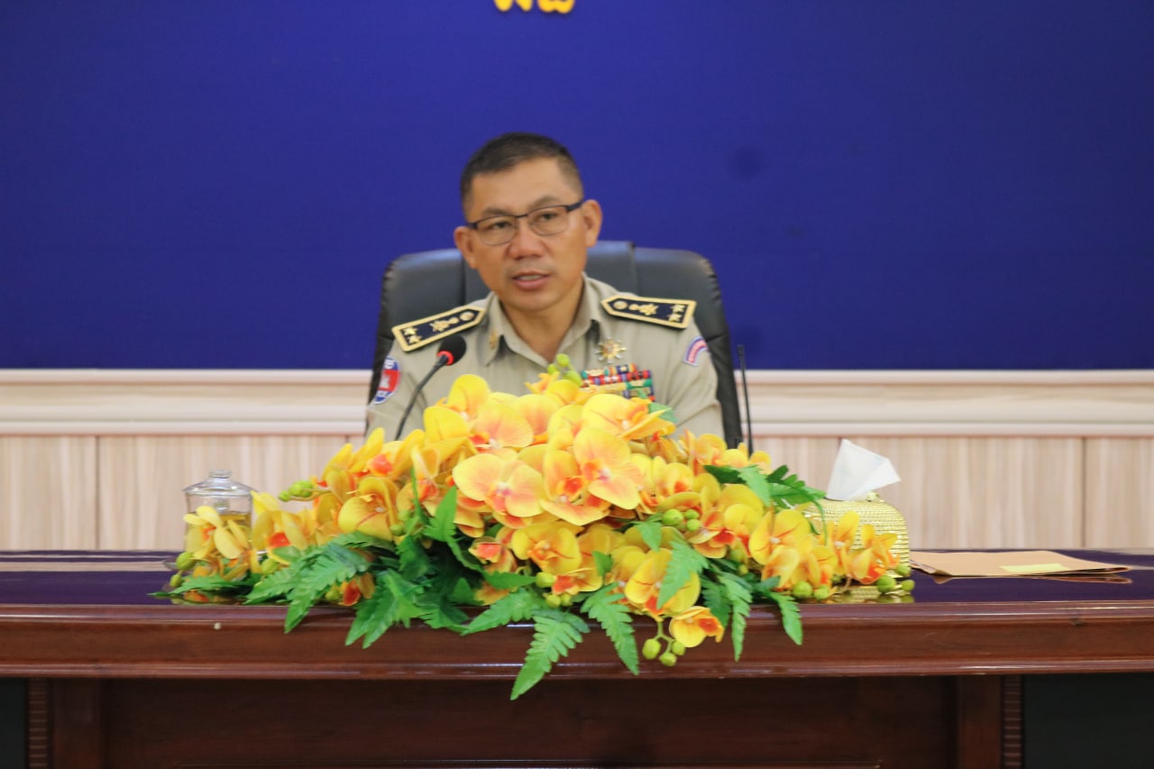 ស្នងការនគរបាលខេត្តបន្ទាយមានជ័យ ជម្រុញដល់ អធិការនគរបាលក្រុង-ស្រុក ត្រូវពង្រឹងប្រសិទ្ធិភាពការងារជំនាញ ពិសេសការងារសន្តិសុខសណ្តាប់ធ្នាប់ ឱ្យបានល្អ