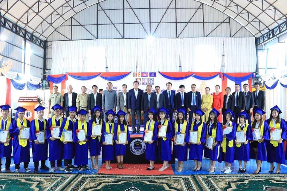 អាជ្ញាធរ និងមន្ត្រីជំនាញអប់រំ បានសាទរ កោតសរសើរ ផ្នែកឯកជនដែលផុលផុសវិនិយោគច្រើន ក្នុងវិស័យបណ្តុះបណ្តាលធនធានមនុស្ស