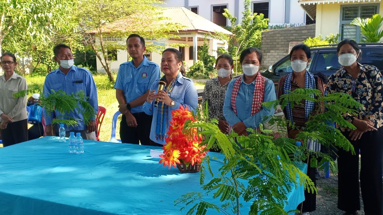 ដើមក្ងោកជាង ១០០ដើមត្រូវបានអាជ្ញាធរខេត្តកំពង់ឆ្នាំង ដឹកនាំសិស្សវិទ្យាល័យព្រះបាទសុរាម្រិត និងគូស្រករថ្មី យកទៅដាំលម្អតាមដងផ្លូវក្នុងក្រុងកំពង់ឆ្នាំង