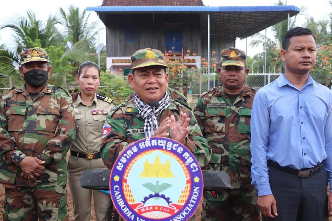 អតីតយុទ្ធជនពិការនៅឃុំសាលាវិស័យ ទទួលបានខ្នងផ្ទះទី២០៩  អំណោយដ៏ថ្លៃថ្លារបស់សម្ដេចតេជោ ហ៊ុន សែន និងសម្តេចកិត្តិព្រឹទ្ធបណ្ឌិត