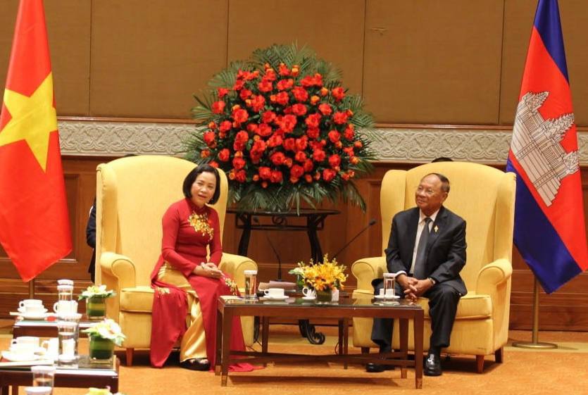 សម្តេចចក្រី ហេង សំរិន គាំទ្រសកម្មភាពសមាគមិត្តភាពវៀតណាម-កម្ពុជា ក្នុងការរួមចំណែកក្នុងការថែរក្សាសន្តិភាព សាមគ្គីភាព និងការអភិវឌ្ឍសង្គមសេដ្ឋកិច្ច នៃប្រទេសកម្ពុជា-វៀតណាម