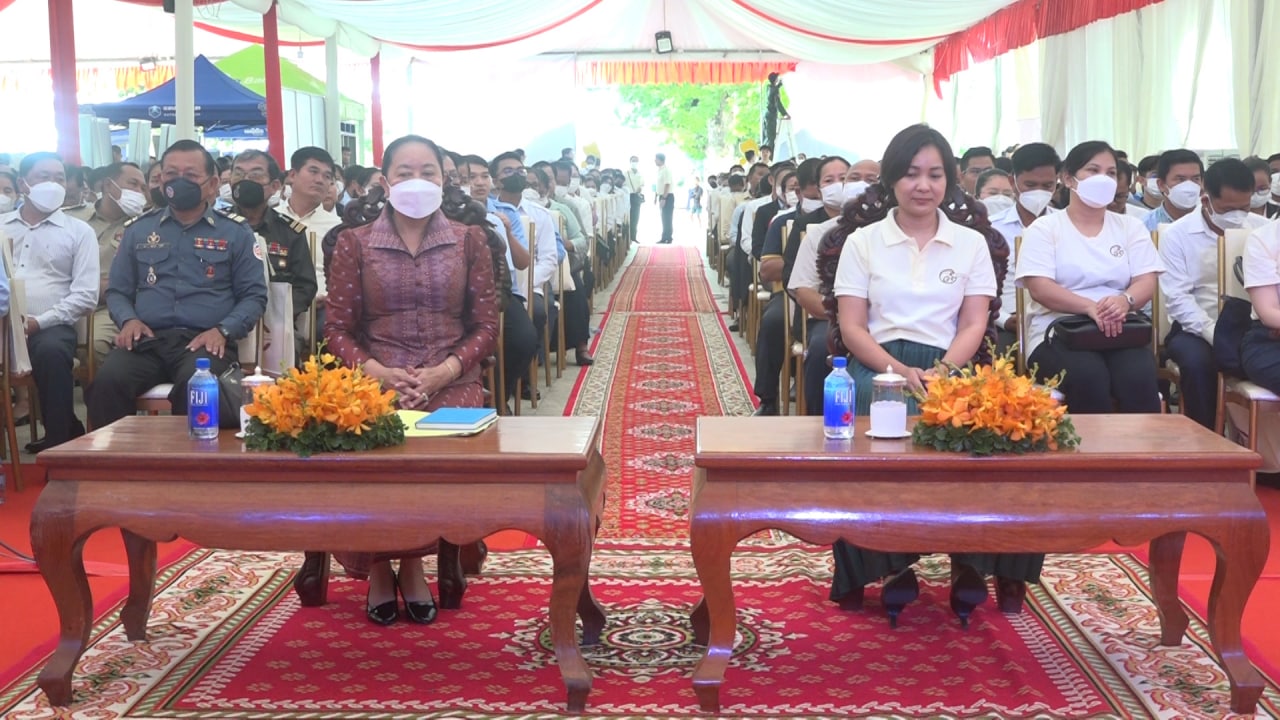 មន្រ្តីជាន់ខ្ពស់ធនាគារជាតិនៃកម្ពុជា៖ ប្រាក់រៀលបានឆ្លងកាត់ ឧបសគ្គ ជាច្រើន មុននឹងទទួលបានទំនុកចិត្តដូចសព្វថ្ងៃ
