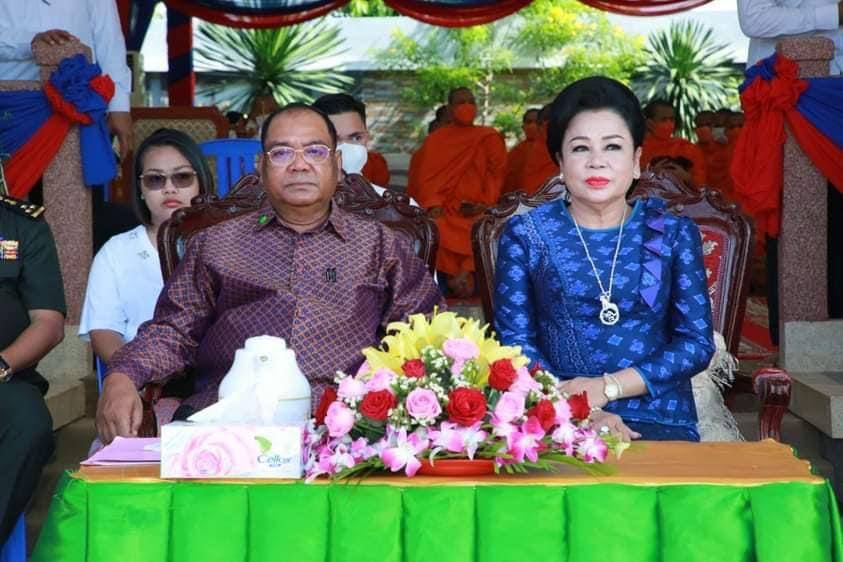 ឯកឧត្តមនាយឧត្តមសេនីយ៍កិត្តិបណ្ឌិត ហ៊ីង ប៊ុនហៀង គោរពវិញ្ញាណក្ខន្ធអតីតយុទ្ធមិត្តបញ្ជាការដ្ឋានអង្គរក្ស ក្នុង ឱកាសបុណ្យកាន់បិណ្ឌ វេនទី៧