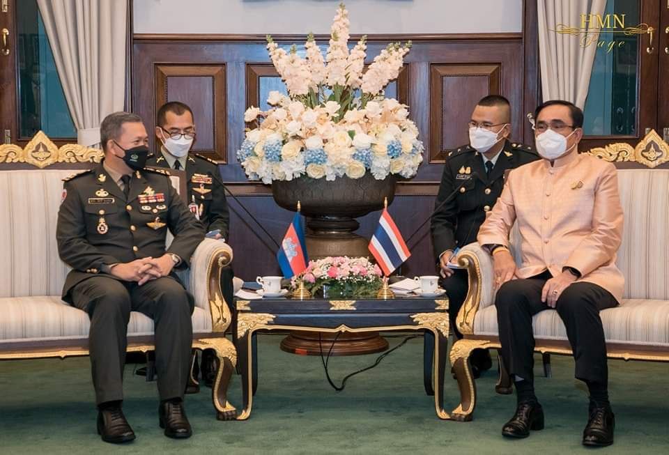 ឯកឧត្តម ឧត្តមសេនីយ៍ឯក ហ៊ុន ម៉ាណែត អញ្ជើញចូលជួបសម្តែងការគួរសម និងពិភាក្សាការងារជាមួយ ឯកឧត្តម នាយឧត្តមសេនីយ៍ ប្រាយុទ្ធ ចន្ទអូចា រដ្ឋមន្ត្រីក្រសួងការពារជាតិថៃ
