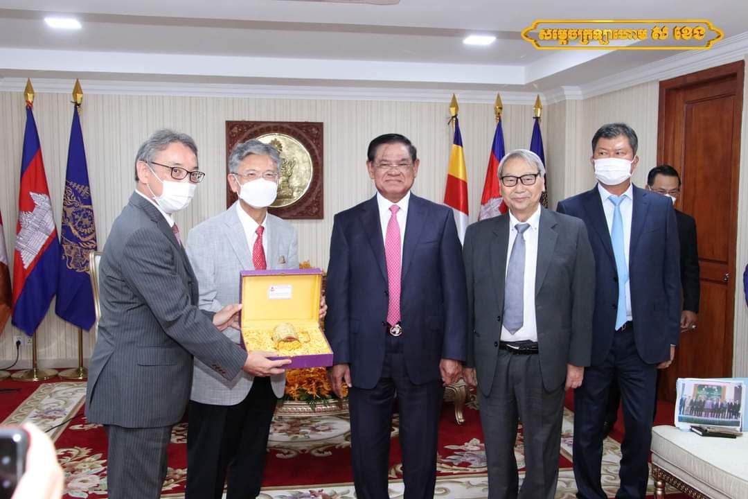 សម្ដេចក្រឡាហោម ស ខេង ទទួលជួបលោក OKUBO HIDEO ស្ថាបនិកមូលនិធិគាំទ្រការអប់រំអន្តរជាតិកម្ពុជា ហៅកាត់ (CIEFF)