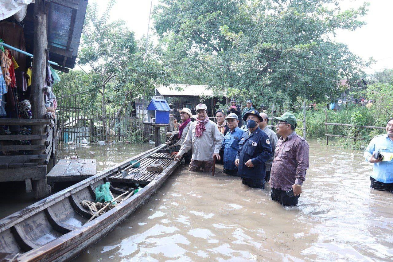ទេសរដ្ឋមន្ត្រី គន់ គីម បន្តអំពាវនាវដល់អាជ្ញាធរ និងប្រជាពលរដ្ឋ នៅតាមខេត្តអាចទទួលរងទឹកភ្លៀង បង្កើនការប្រុងប្រយ័ត្ន