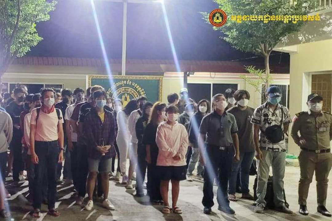 កម្ពុជាបណ្ដេញជនបរទេសចំនួនជិត៣០០នាក់ចេញពីប្រទេសក្នុងរយៈពេល១សប្ដាហ៍ចុងក្រោយ