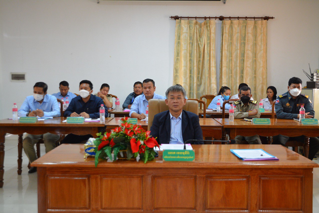 អភិបាលខណ្ឌច្បារអំពៅដាក់ទិសដៅដល់មន្ត្រីត្រូវរួមគ្នាអនុវត្តបទបញ្ជានាយករដ្ឋមន្ត្រីឱ្យបានម៉ឺងម៉ាត់បំផុត