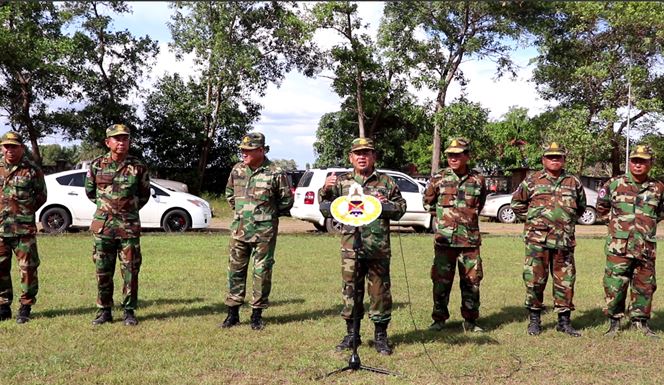 មេបញ្ជាការ តំបន់ប្រតិបត្តិការ សឹក រងកំពង់ធំ ប្រកាស ថ្កោលទោស យ៉ាងដាច់អហង្ការ ចំពោះទណ្ឌិត ត្រកូលជនក្បត់ជាតិ ៣ជំនាន់ ដែល បានប្រមាថយ៉ាងធ្ងន់ធ្ងរចំពោះអង្គ ព្រះមហាក្សត្រ