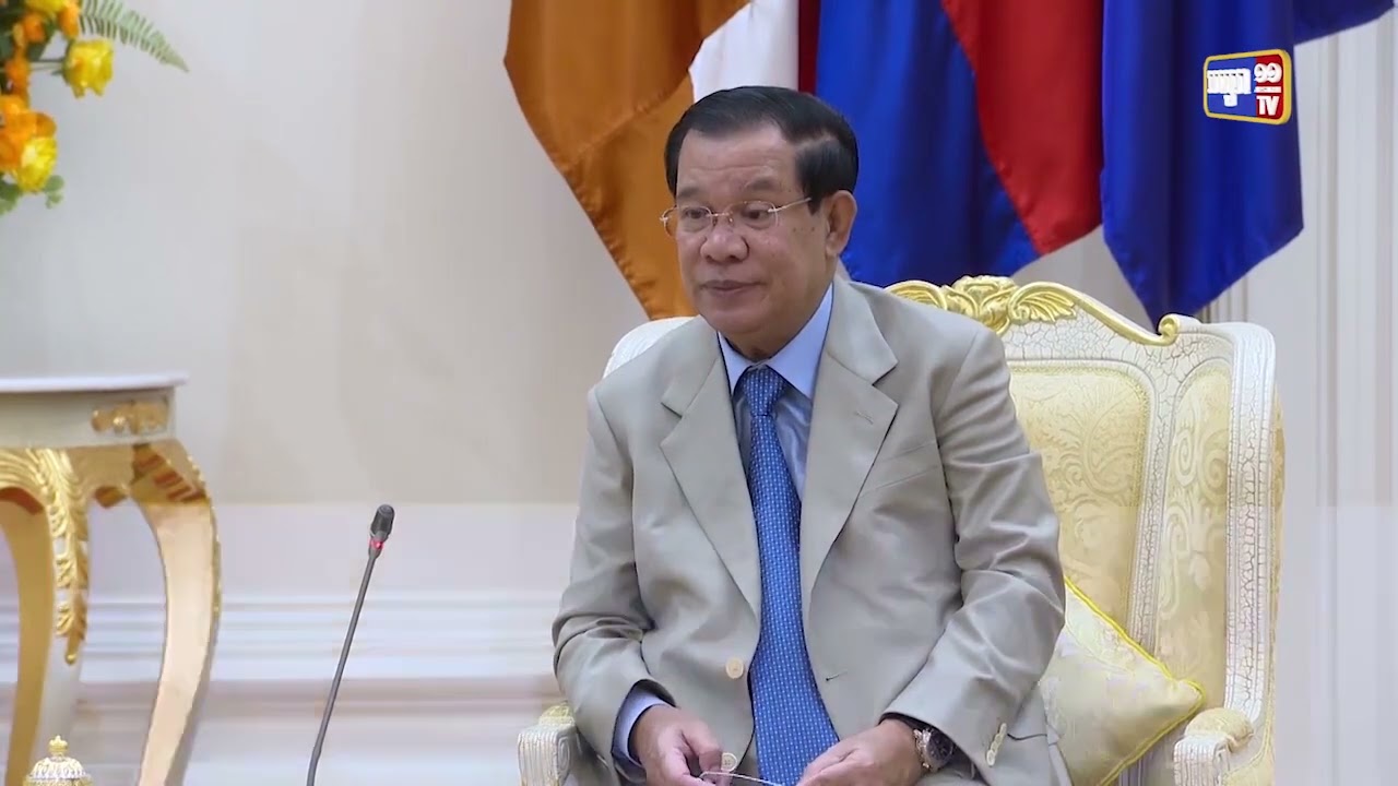 នាយករដ្ឋមន្ត្រីកម្ពុជាចូលរួមមរណទុក្ខកុមារថៃ និងមនុស្ស៣៤នាក់ ត្រូវខ្មាន់កាំភ្លើងបាញ់សម្លាប់ ក្នុងមជ្ឈមណ្ឌលថែទាំកុមារ (Video Inside)