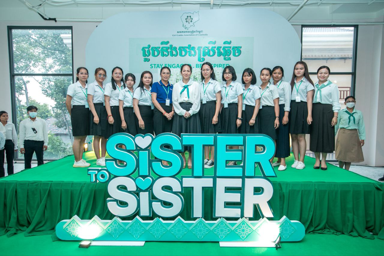 លោកជំទាវបណ្ឌិត ពេជ ចន្ទមុន្នី អគ្គស្នងការនៃសមាគមកាយឫទ្ធិនារីកម្ពុជា បានចែករំលែកចំណេះដឹង បទពិសោធន៍ចំនួន ៤ចំណុច ដ៏មានថាមពលសម្រាប់ សមាជិកាសមាគមកាយឫទ្ធិនារីកម្ពុជា យកទៅអនុវត្តសម្រាប់ជីវិតការសិក្សា ការងារ និងការរស់នៅប្រចាំថ្ងៃ