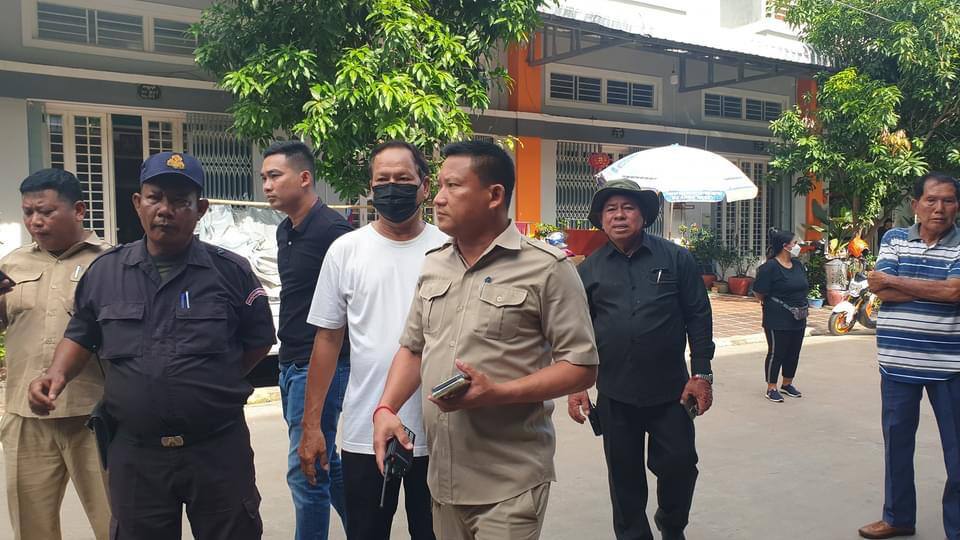 ទីតាំងកត់ឆ្នោតវៀតណាមខុសច្បាប់មួយកន្លែងនៅសង្កាត់ស្វាយប៉ាក ត្រូវបានកម្លាំងគណៈបញ្ចាការឯកភាពខណ្ឌឬស្សីកែវ ចុះបង្ក្រាប