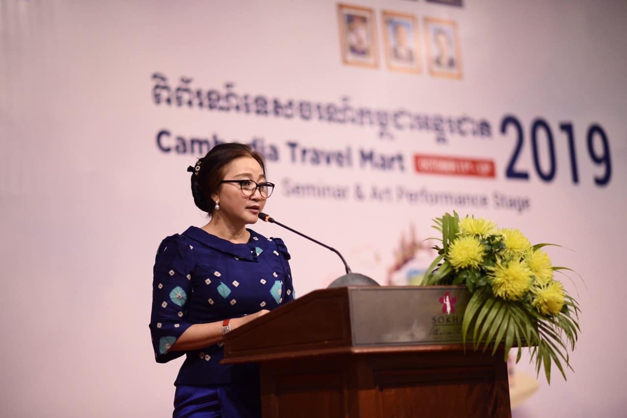 អ្នកជំនាញ៖ ឥរិយាបថទន់ភ្លន់របស់ស្រ្តីខ្មែរគឺជាភាពទាក់ទាញ មួយដែលធ្វើឱ្យភ្ញៀវទេសចរចងចាំពីកម្ពុជា