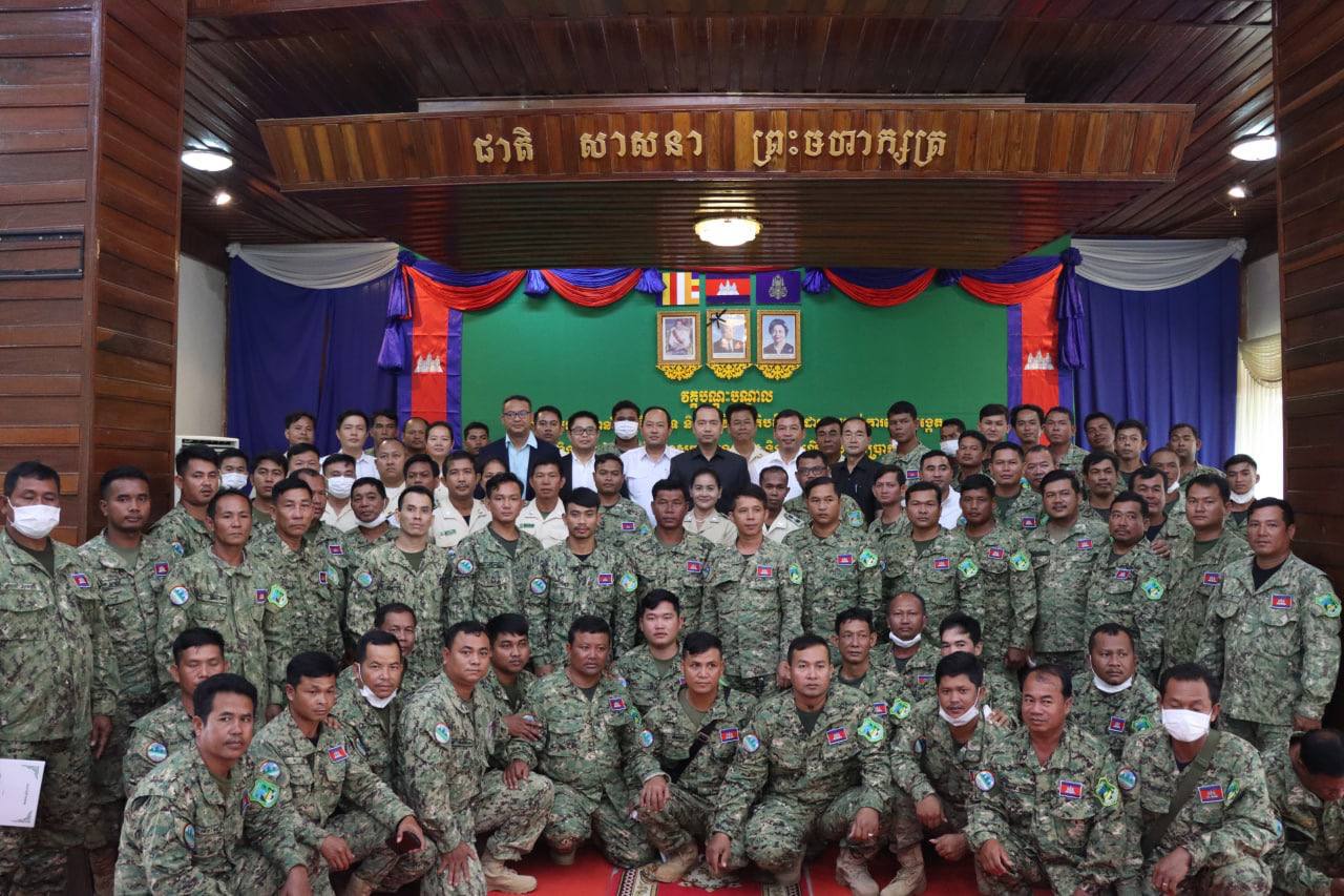 មន្ត្រីឧទ្យានុរក្ស និងមន្ត្រីអនុវត្តច្បាប់នៃមន្ទីរបរិស្ថានខេត្តកំពង់ឆ្នាំង និងខេត្តពោធិ៍សាត់ ទទួលបានការបណ្តុះបណ្តាលពង្រឹងសមត្ថភាពដើម្បីចូលរួមប្រឆាំងនឹងការសម្អាតប្រាក់ និងហិរញ្ញប្បទានភេរវកម្ម ដែលពន្លាតចេញពីបទល្មើសដើមនៃបទល្មើសធនធានធម្មជាតិ