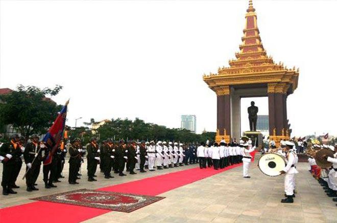 ថ្ងៃនេះ រាជរដ្ឋាភិបាល ប្រារព្ធព្រះរាជពិធីគម្រប់ខួប ១០ឆ្នាំ នៃការសោយទិវង្គត និងគោរពព្រះវិញ្ញាណក្ខន្ធ ព្រះករុណា ព្រះបាទសម្តេច នរោត្តមសីហនុ ព្រះបរមរតនកោដ្ឋ (១៥ តុលា ២០១២ – ១៥ តុលា ២០២២)