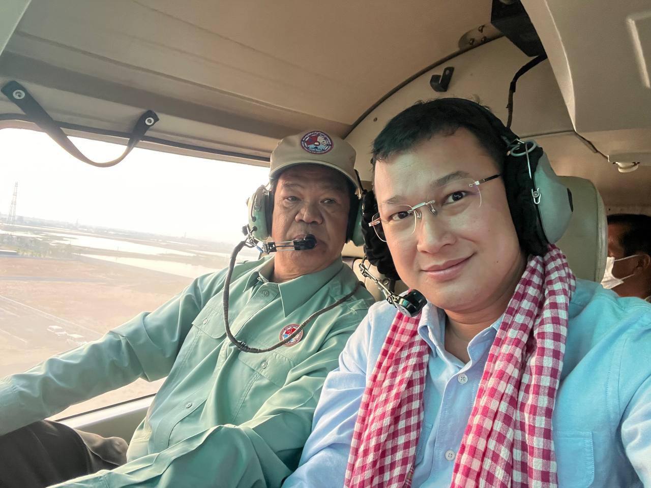 ឯកឧត្តម ឌិត ទីណា ចាប់ផ្តើមចុះបេសកកម្ម តាមខេត្តដែលរងគ្រោះដោយជំនន់ទឹកភ្លៀងដើម្បីចែកជូនជំនួយសម្រាប់ការស្តារឡើងវិញនូវការខូចខាត