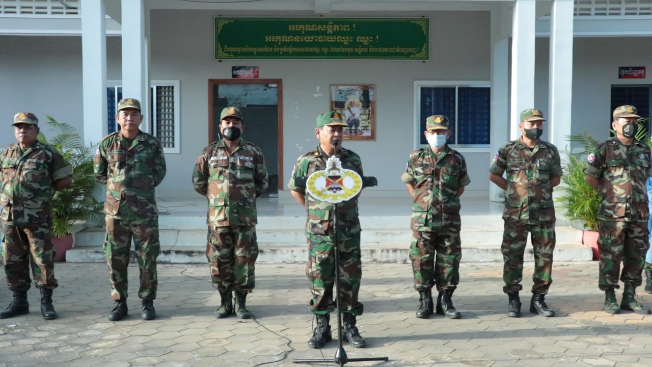 ក្រុមគ្រូពេទ្យ បន្តធ្វើតេសរហ័សរកមេរោគកូវីដ-១៩ ជូនយោធិនចំណុះបញ្ជាការដ្ឋានតំបន់ប្រតិបត្តិការសឹករងកំពង់ធំ