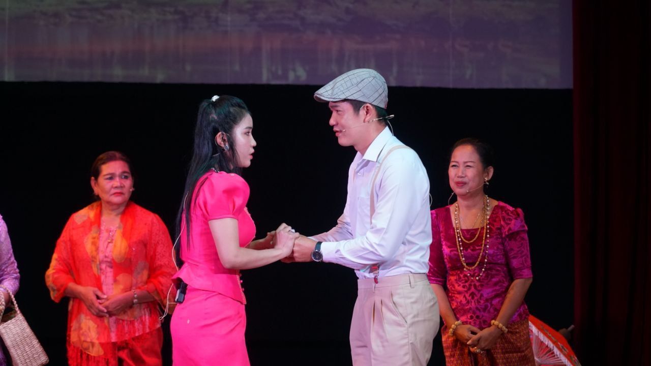 «ប៊ុនធឿនស្ម័គ្រស្មោះស្រណោះវិធាវី ស៊ូសូន្យជីវីដើម្បីស្នេហា បន្សល់ចិញ្ចៀនទទឹមនិងសារ សូមប្រុសរៀមរ៉ារៀបការស្រីថ្មី»