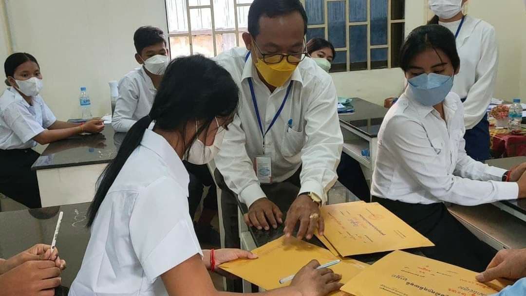 ក្រសួងអប់រំចេញសេចក្តីប្រកាសស្តីពីការកែសម្រួលមណ្ឌលប្រឡង បាក់ឌុប ខណៈបេក្ខជនចុះឈ្មោះប្រឡងសរុបជាង ១២ម៉ឺននាក់