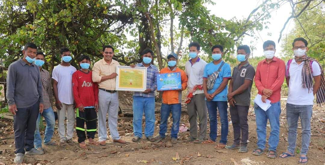 សហគមន៍មួយអាចរកចំណូលបាន២ម៉ឺនដុល្លារក្នុងមួយឆ្នាំ ពីរបរប្រមូលទឹកឃ្មុំព្រៃតាមលក្ខណៈបច្ចេកទេស