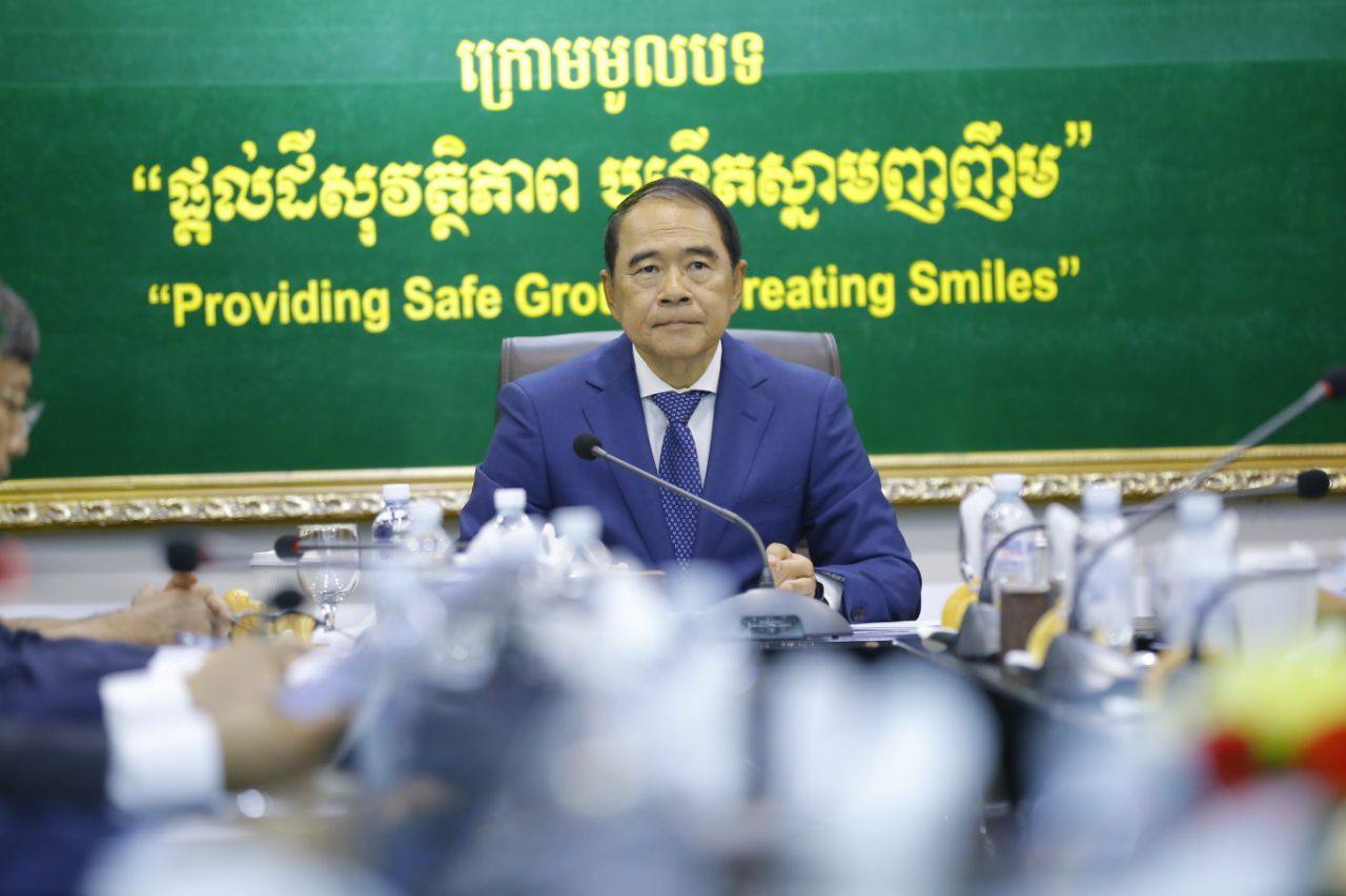 អាជ្ញាធរមីនកម្ពុជា ជំរុញឱ្យប្រតិបត្តិករពន្លឿនល្បឿន នៃការ បោសសម្អាតមីនឱ្យបានមួយឆ្នាំយ៉ាងតិចចន្លោះពី ២០០ទៅ ៣០០ គីឡូម៉ែត្រក្រឡាដើម្បីសម្រេចបានគោលដៅកម្ពុជា គ្មានមីន នៅឆ្នាំ ២០២៥