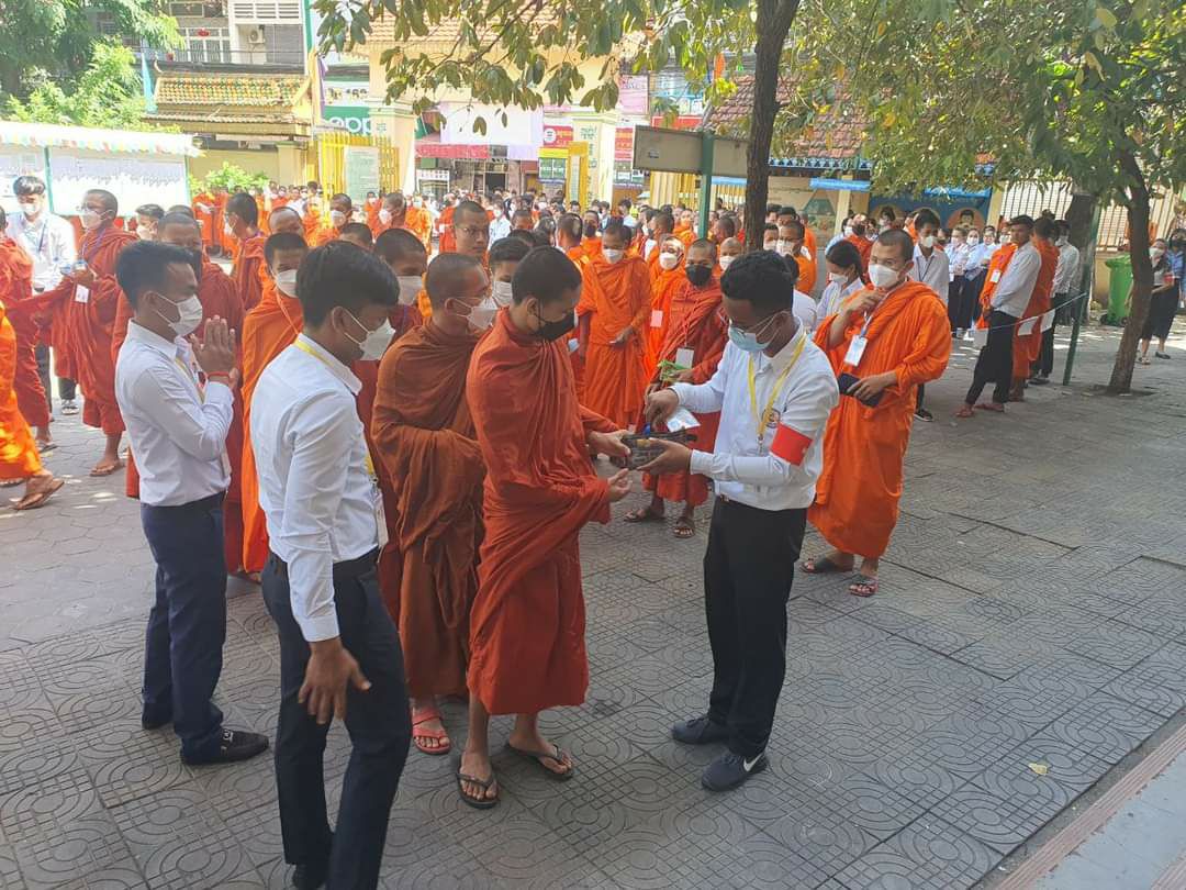បេក្ខជន ព្រះសង្ឃច្រើនអង្កបានចូលរួមក្នុងការប្រឡងសញ្ញាបត្របាក់ឌុប បន្ទាប់ពីមានការសម្របសម្រួលពីមន្ទីរធម្មការ