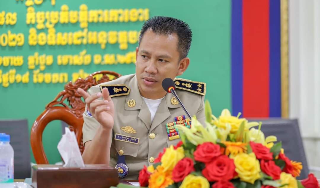 ស្នងការនគរបាលខេត្តកណ្តាល បញ្ជារបង្ក្រាប ក្រុមក្មេងទំនើងប្រមូលផ្តុំគ្នាលេងបៀរខ្លះឈររញ៉េរញ៉ៃនៅចិញ្ចើមផ្លូវជាតិលេខ៦ ចំនួន ១១នាក់