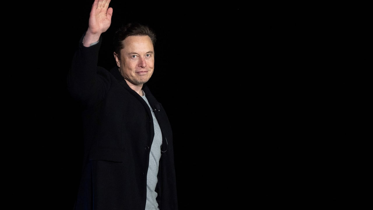លោក Elon Musk និយាយថា លោកនឹងលាលែងតំណែងពីនាយកប្រតិបត្តិ Twitter ពេលរកឃើញអ្នកស្នង