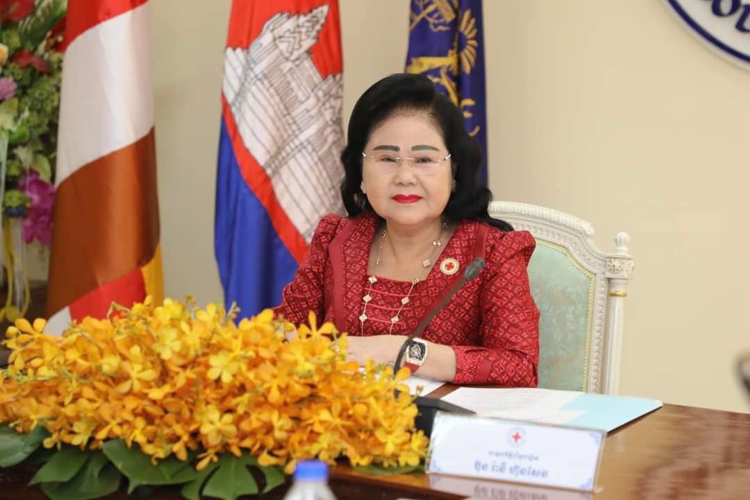 សម្តេចកិត្តិព្រឹទ្ធបណ្ឌិត ដឹកនាំគណៈកម្មាធិការកណ្តាល កាកបាទក្រហមកម្ពុជា រៀបចំកិច្ចប្រជុំប្រចាំឆ្នាំ