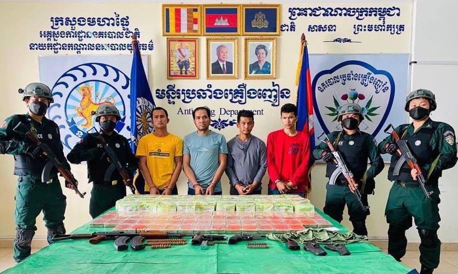 ជនពាក់ពន្ធ ៣៨នាក់ ត្រូវបានឃាត់ខ្លួន ក្នុងការបង្ក្រាបគ្រឿងញៀន ទូទាំងប្រទេស កាលពីថ្ងៃ២៨ ខែធ្នូ ម្សិលមិញ