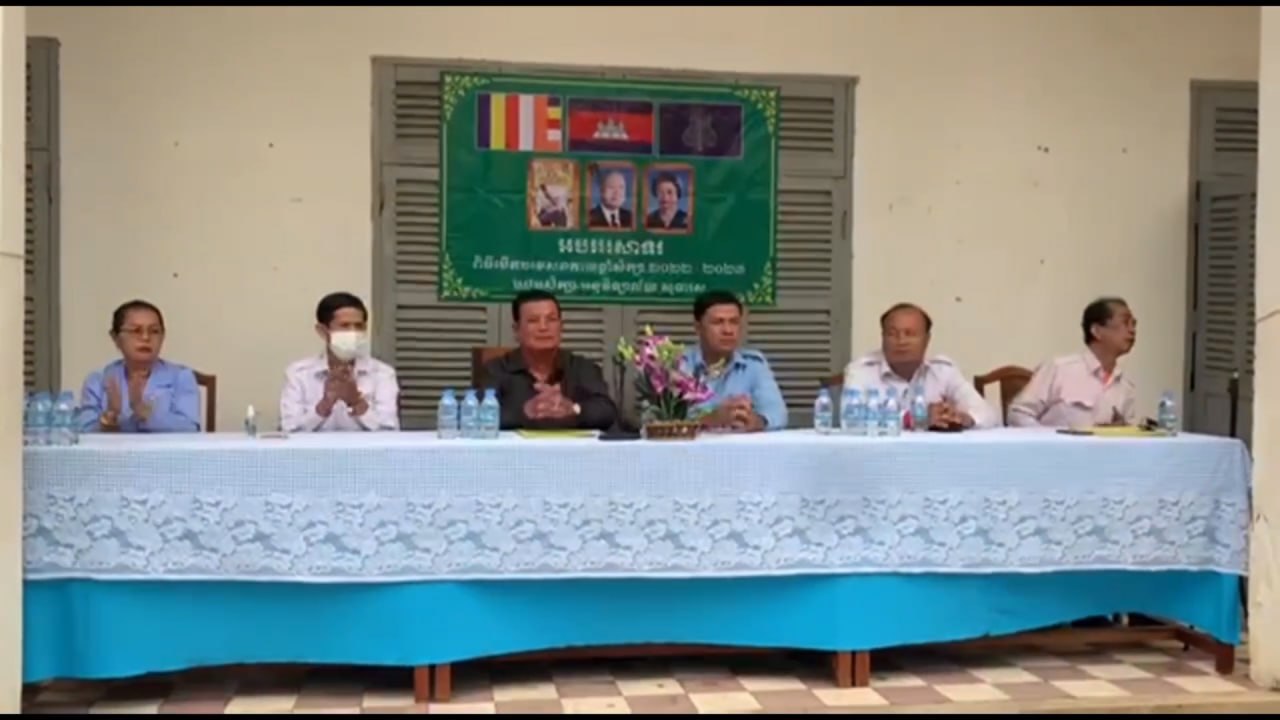 ចៅសង្កាត់ទន្លេបាសាក់ ជំរុញដល់សិស្សានុសិស្ស ត្រូវខិតខំរៀនសូត្រ ស្រូបយកចំណេះវិជ្ជា ដេីម្បីអនាគតភ្លឺស្វាង