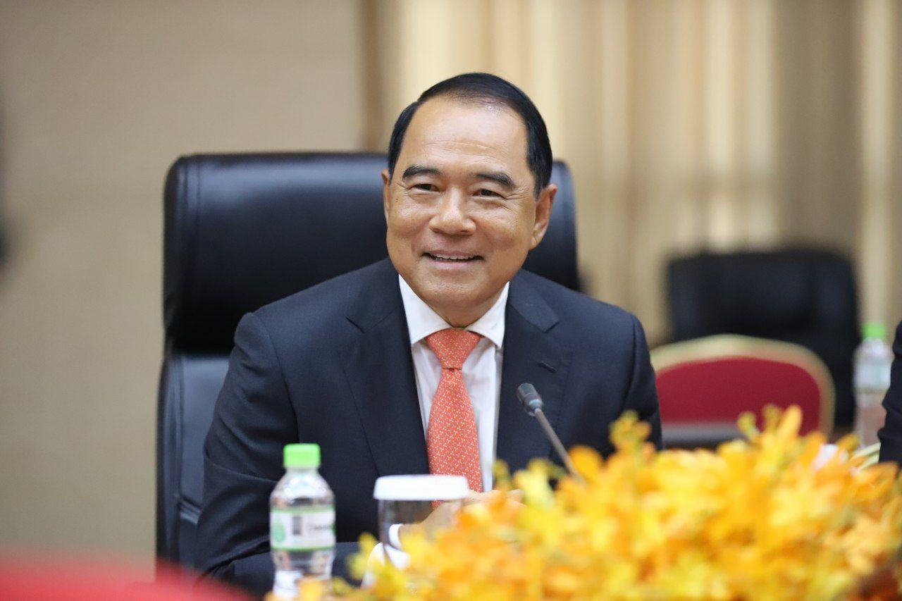 ឯកឧត្តម លី ធុជ៖ កម្ពុជា បានបង្កើតនូវប្រវត្តិសាស្រ្តយ៉ាង ច្រើនក្នុង ការ បញ្ចប់សង្រ្គាមរ៉ាំរ៉ៃនៅកម្ពុជា