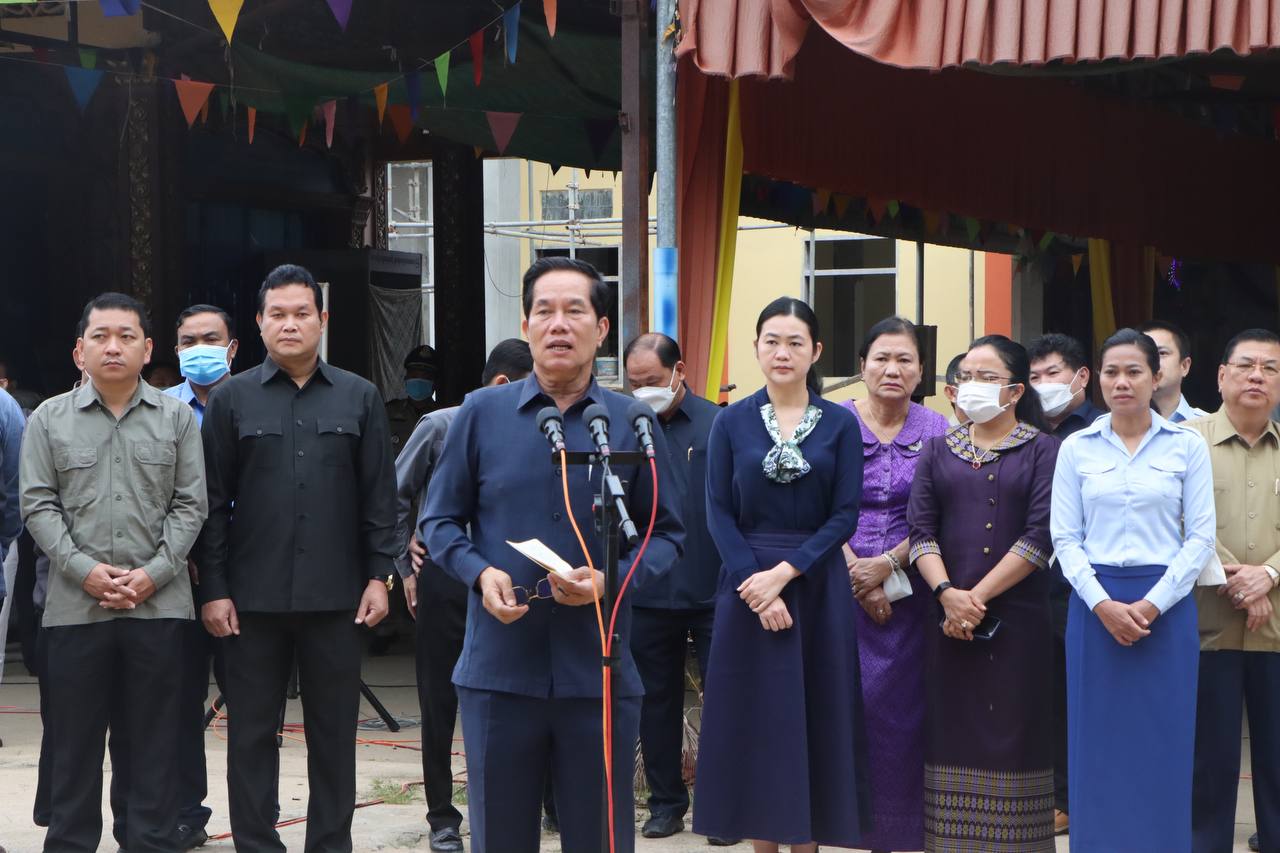 ពលរដ្ឋចំនួន ២.២២៥ គ្រួសារ ដែលទទួលរងផលប៉ះពាល់ដោយសារជំនន់ទឹកស្ទឹងព្រែកត្នោត បានទទួលអំណោយសម្ដេចតេជោ ហ៊ុន សែន និងសម្តេចកិត្តិព្រឹទ្ធបណ្ឌិត