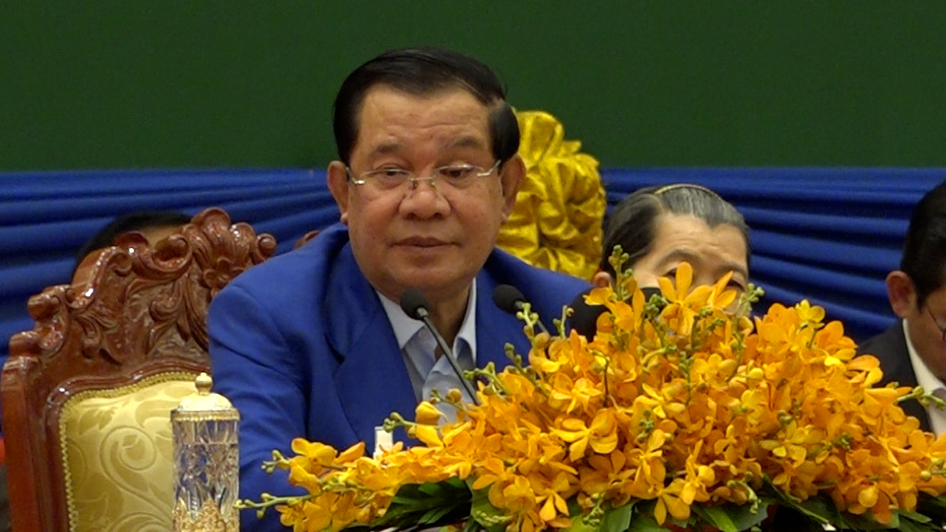 យុវជន និងកុមារបាត់បង់ឱកាស​នាសម័យសង្គ្រាម តែសម័យនេះ និទ្ទេស A ព្រោងព្រាត