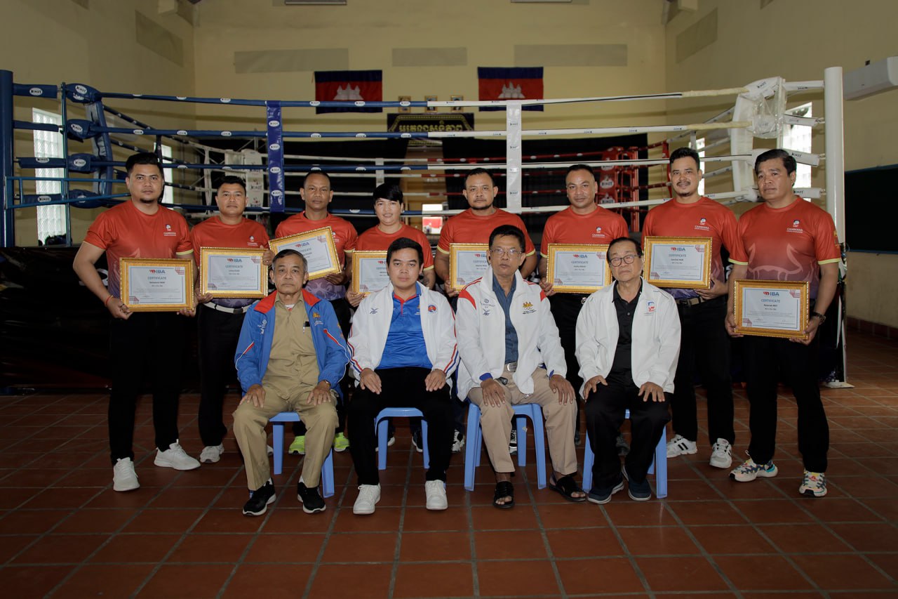 លោក ប៊ុយ សុភ័ណ្ឌ៖ បានចាត់ទុក ការទទួលស្គាល់មន្ត្រីអាជ្ញាកណ្តាល-ចៅក្រមប្រដាល់សកលកម្ពុជាពីស្ថាប័ន IBA គឺជាកំណត់ត្រាប្រវត្តិសាស្ដ្រថ្មីមួយ សម្រាប់កម្ពុជា