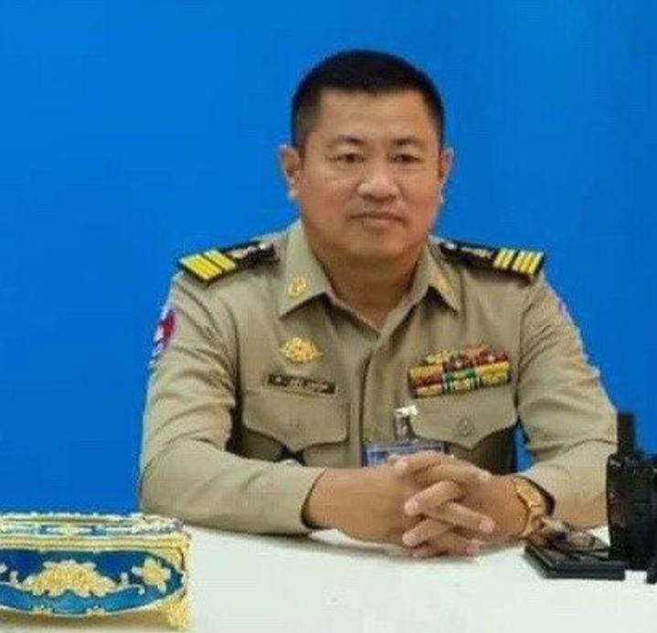 អធិការនគរបាលខណ្ឌច្បារអំពៅ នាំយកអំណោយ និងថវិការរបស់ឯកឧត្ដមស្នងការរាជធានីភ្នំពេញ ប្រគល់ជូននាយរងផ្នែកព្រហ្មទណ្ឌខណ្ឌច្បារអំពៅ ដែលមានជំងឺយ៉ាងធ្ងន់ធ្ងរ
