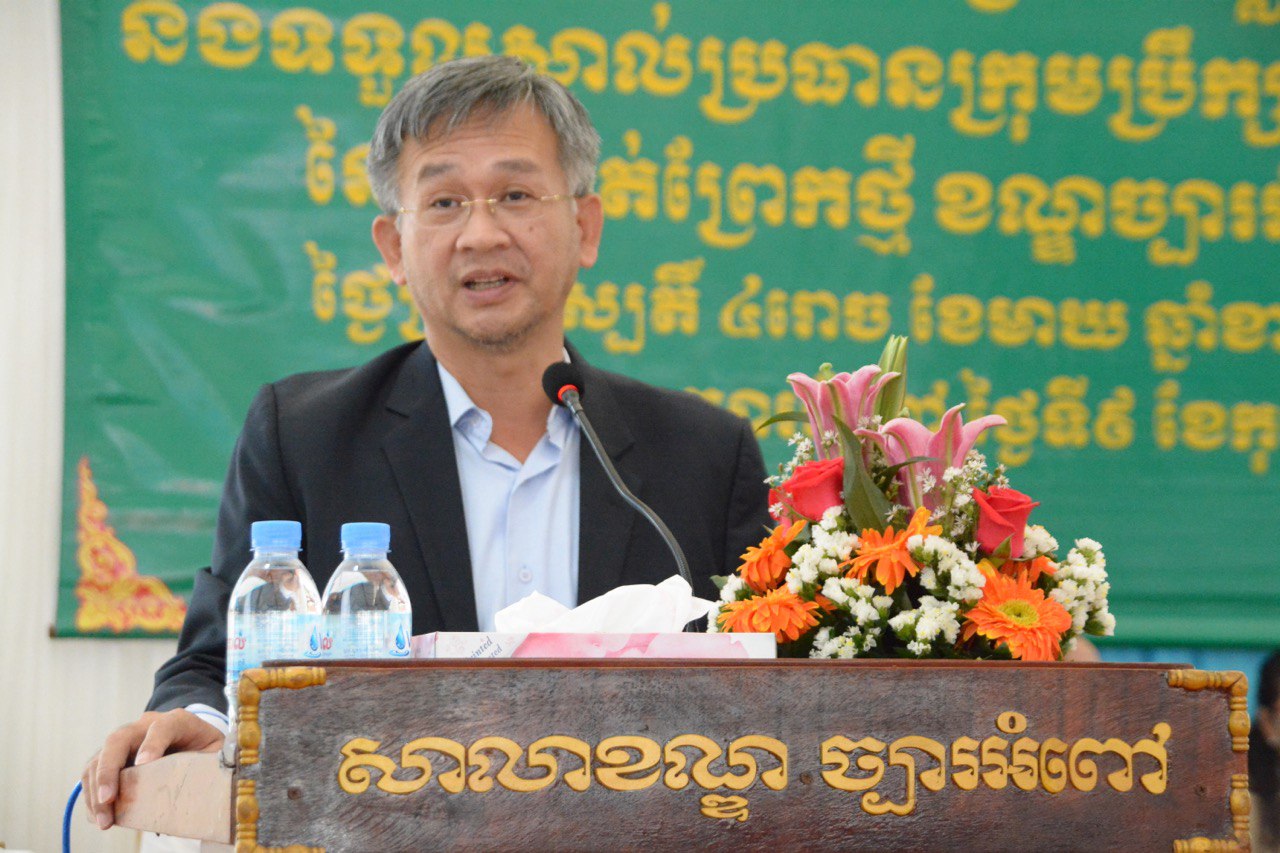 លោក ចេង មុនីរ៉ា អភិបាលខណ្ឌច្បារអំពៅ ចេញវិញ្ញាសាឲ្យ លោកស្រីចៅសង្កាត់ព្រែកថ្មី ដែលទើបឡើងថ្មីត្រូវខិតខំធ្វើការងារបម្រើប្រជាពលរដ្ឋ
