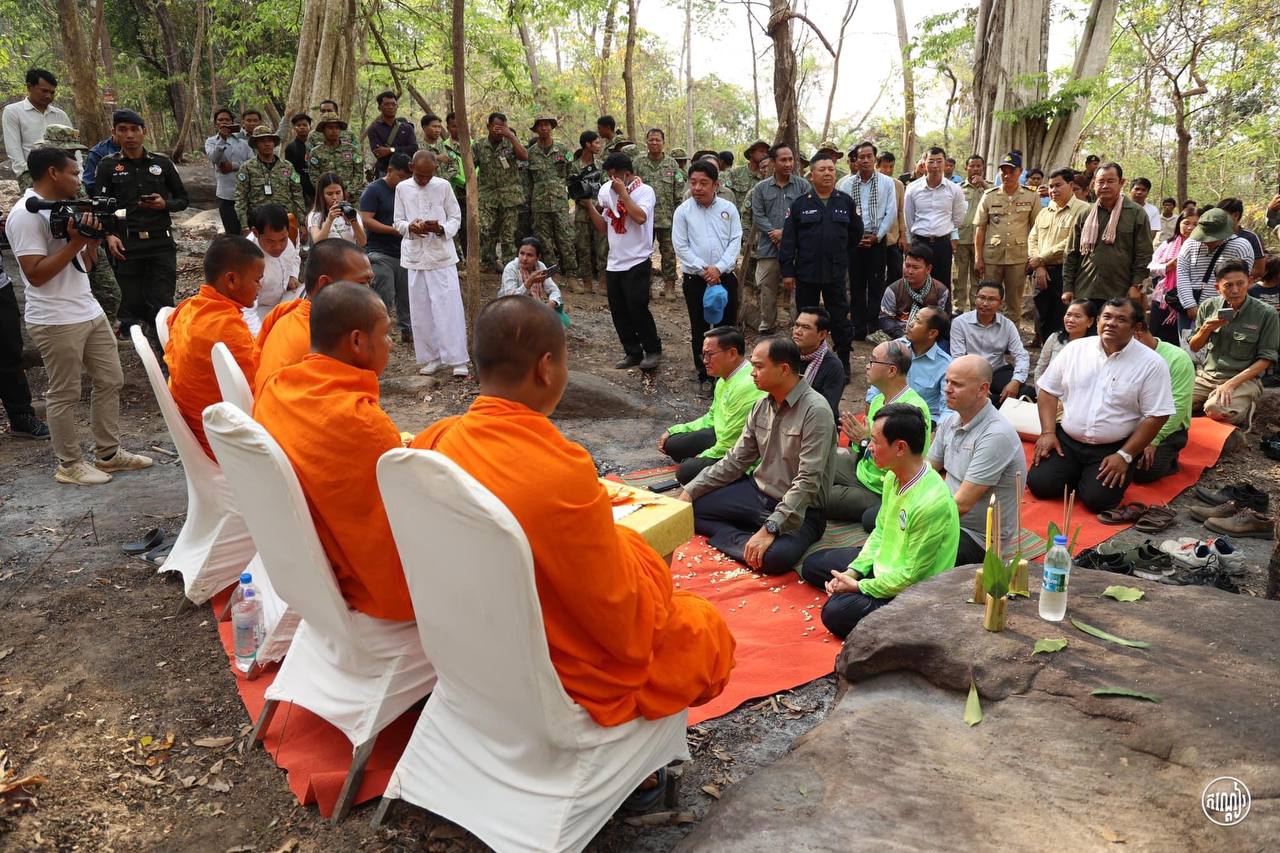 ក្រសួងបរិស្ថាន រៀបចំកម្មវិធីបោះជំរំ និងបំបួសដើមឈើ ក្រោមប្រធានបទ «ក្តីស្រឡាញ់ធនធានធម្មជាតិ និងជីវៈចម្រុះ»